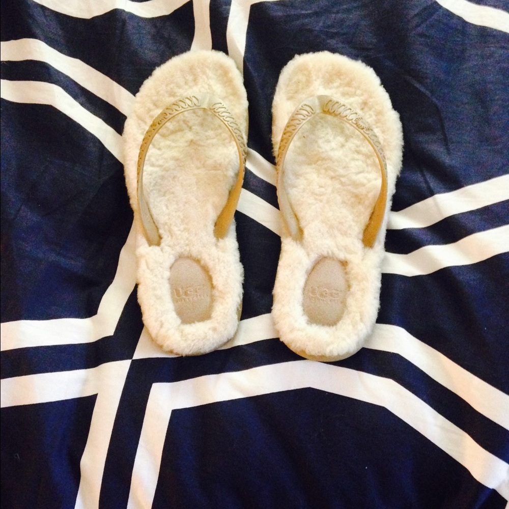 UGG Flip Flops